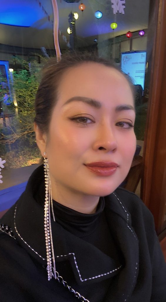 Chăm sóc da bằng retinol